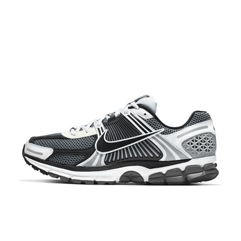 Zoom Vomero 5 'Black and Metallic Silver' (CI1694 